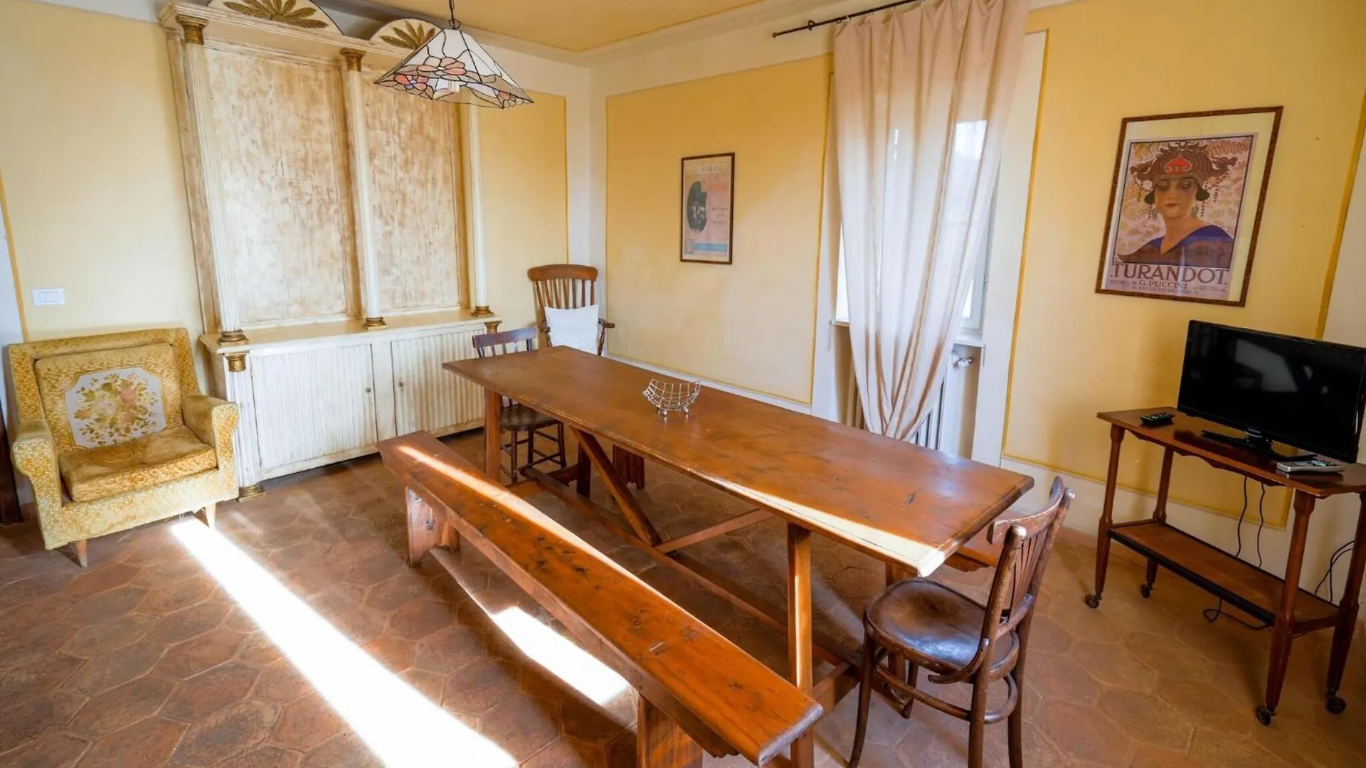 Holiday home Nice Farmhouse In Asciano With Shared Pool
