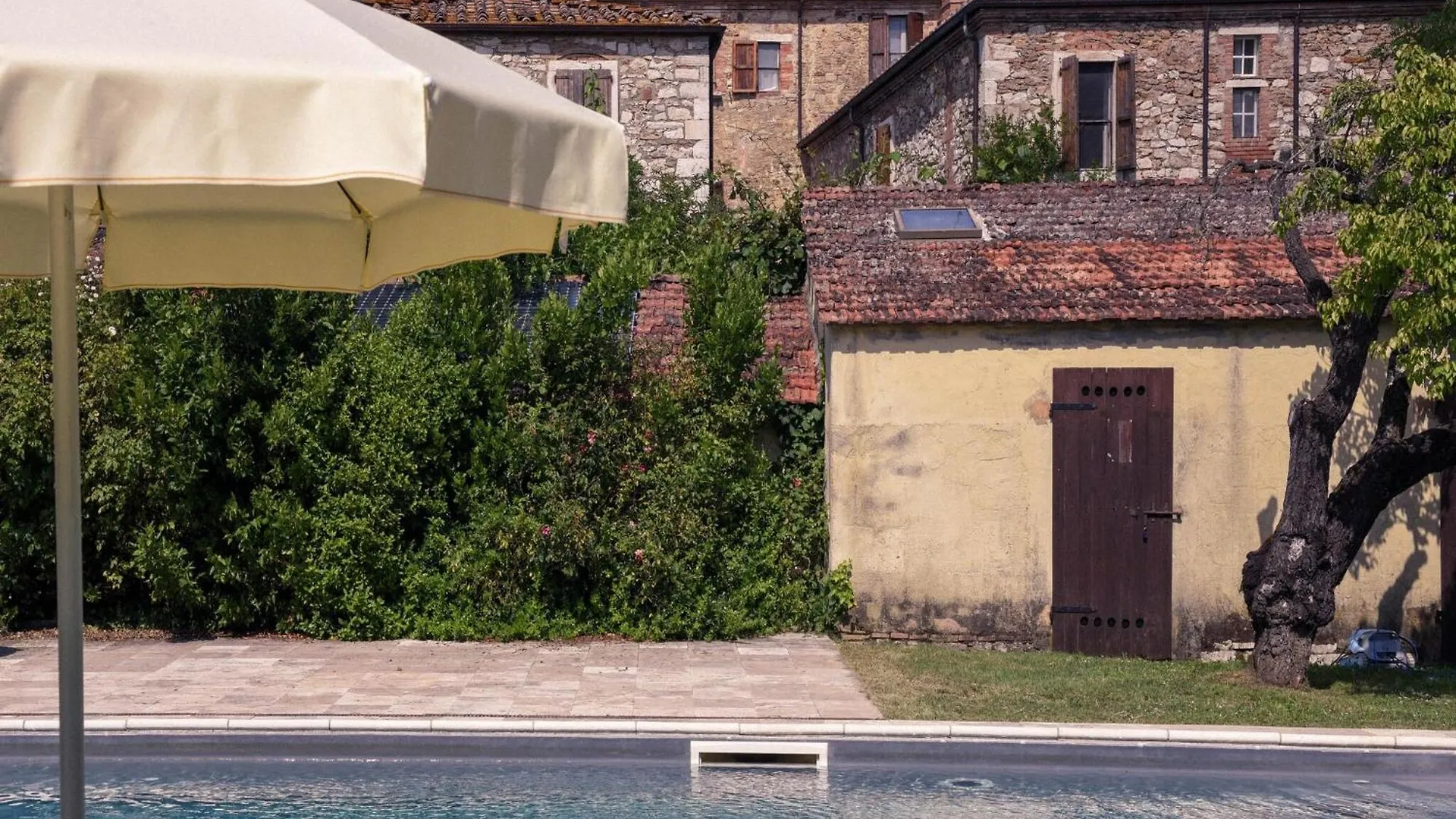 Holiday home Nice Farmhouse In Asciano With Shared Pool